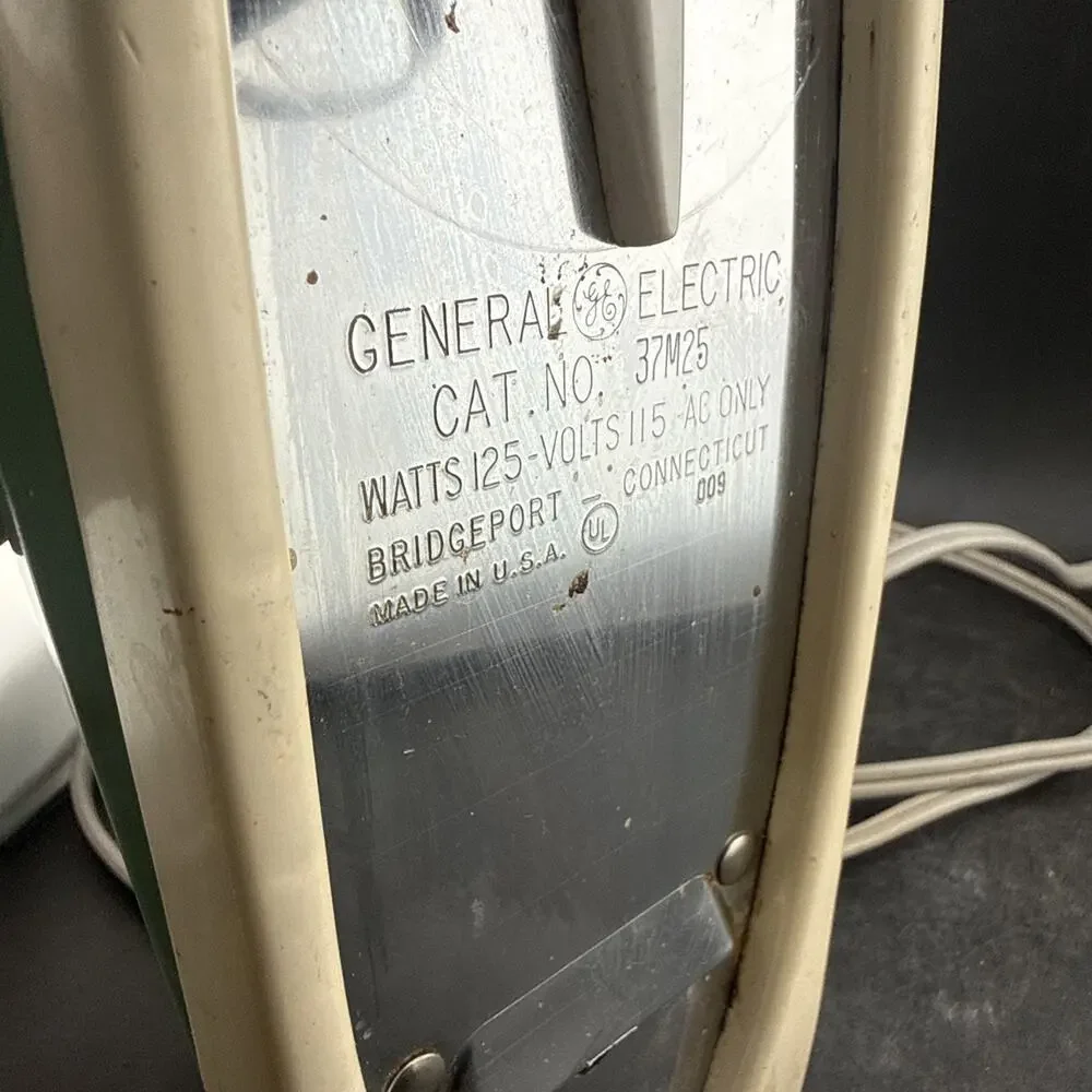 Vintage GE 12 Speed Hand Mixer Turquoise Aqua Model 37M25 MCM Electric WORKS